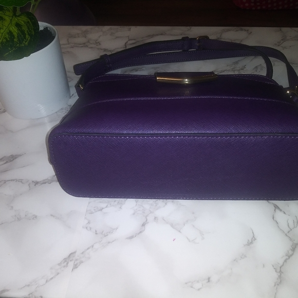 Calvin Klein purple crossbody - Picture 3 of 8